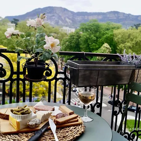 23m2 Le Grand En Hyper Centre-ville Avec Balcon