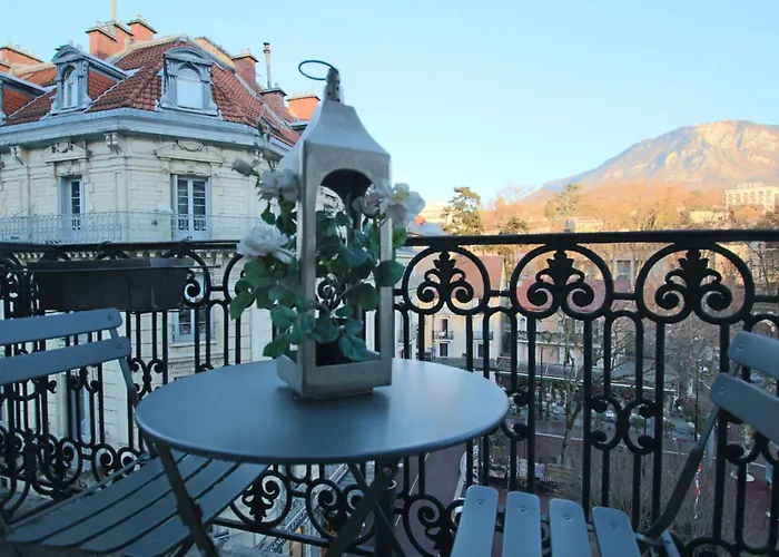 23m2 Le Grand En Hyper Centre-ville Avec Balcon Apartment *